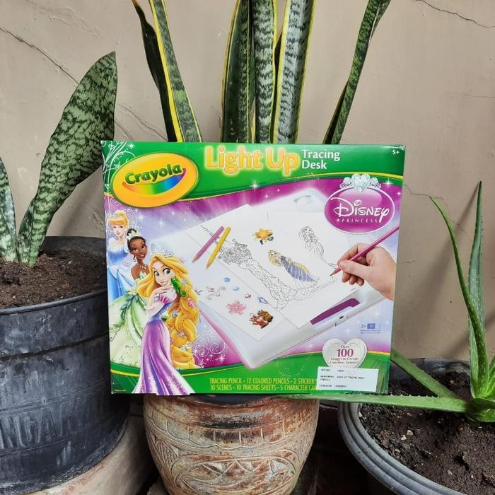 

Bisa Gosend! Crayola Light Up Tracing Desk