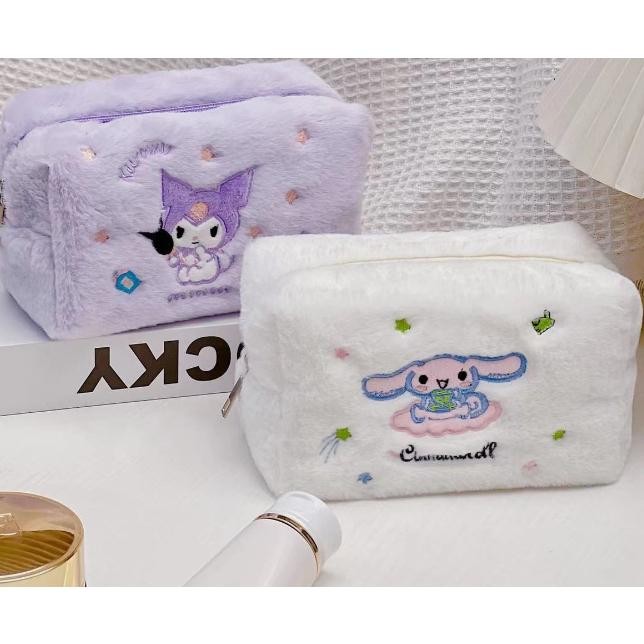 

OJ Tempat Pensil Bulu Besar Karakter SANRI0 / Tempat Alat Tulis Bulu Kuromi Melody / Fluffy Pencil