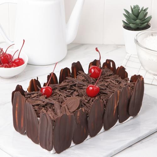 

Pilihan- Dapur Cokelat - Black Forest Cake 20X10 Kue Ulang Tahun