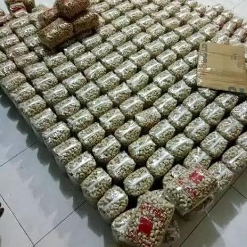 

KACANG METE MENTAH PREMIUM ASLI WONOGIRI