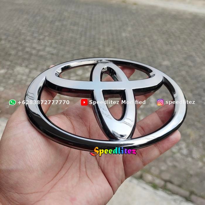 Ready LOGO DEPAN TOYOTA BLACK CHROME TOYOTA RAIZE 2021 EMBLEM RAIZE