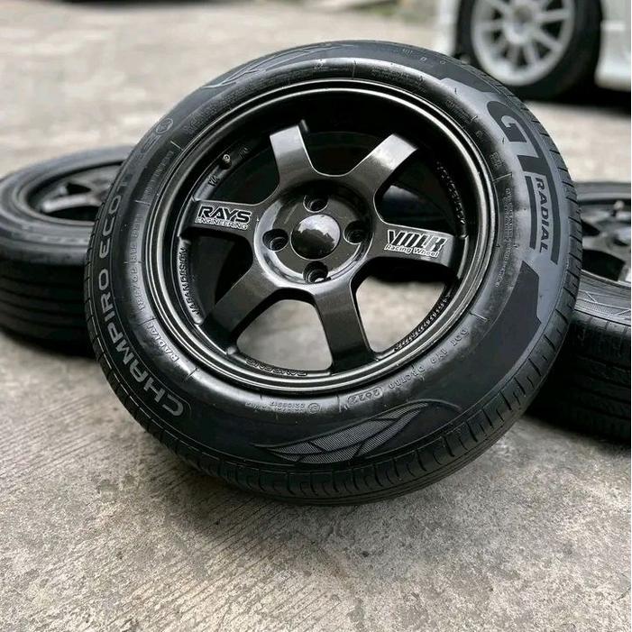 Velg TE37 R15 L7 ET38 + Ban 185/65  - Velg Advan RGD2 R16 L7 ET35 + Ban 195/50