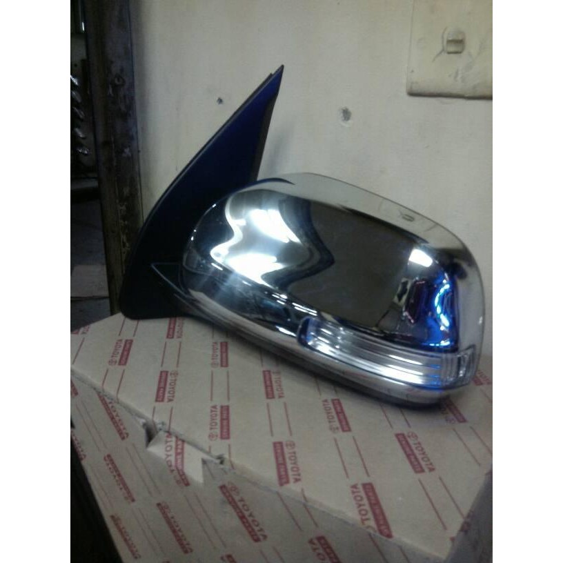Spion Daihatsu Luxio Tipe X