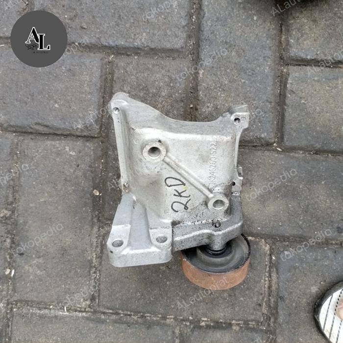 dudukan as breker compressor ac kompresor AC Toyota kijang Innova 2kd