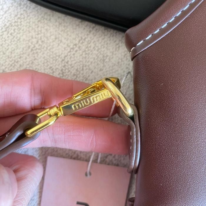 STOK TERBATAS  TAS MIUMIU IVY LEATHER TOTE BAG WANITA IMPORT PREMIUM AAA QUALITY TERJANGKAU