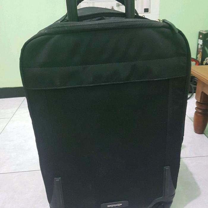 TUMI Koper Original Preloved dengan Desain Elegan dan Kualitas Terjamin Best Seller