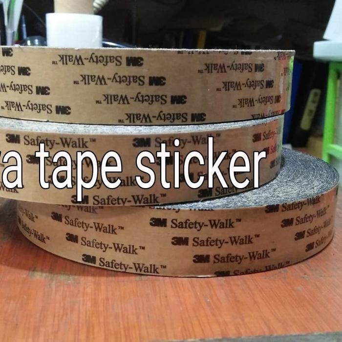 

Isolasi Anti Licin 3M Safety Walk Black 1"-Safety Walk Anti Slip 610