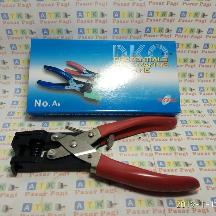 

Punch Pembolong Id Card Oval Red