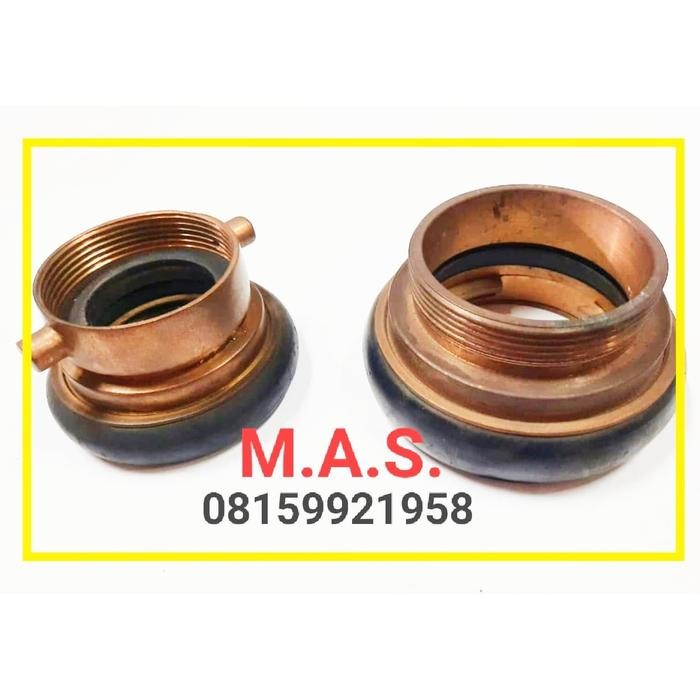 Gercep Adaptor Machino Perempuan Drat Dalam Luar 1,5In Coupling Pemadam 11/2" Terlariss 