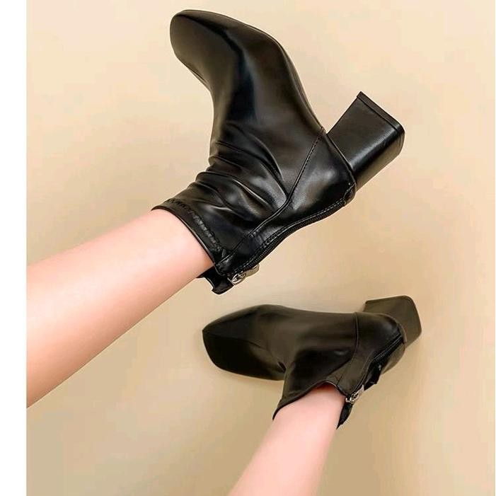 Donatello - Sepatu Boots High Heels Platform Wanita Vp0815