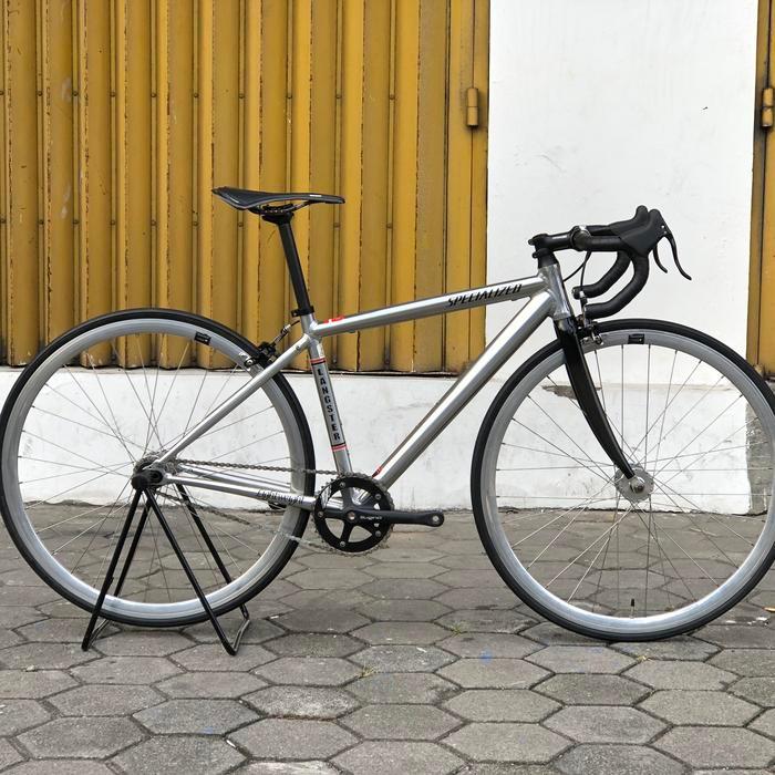 Bisa E-Faktur Fixie Specialized Langster Alloy Carbon Fixed Gear Chrome Silver Bekas