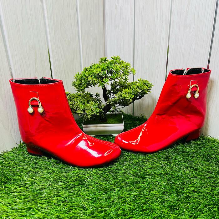 Ready Sepatu Boot Anak Perempuan Fashion Variasi Gantungan C Ukuran 26-35 Boot Anak Perempuan Import