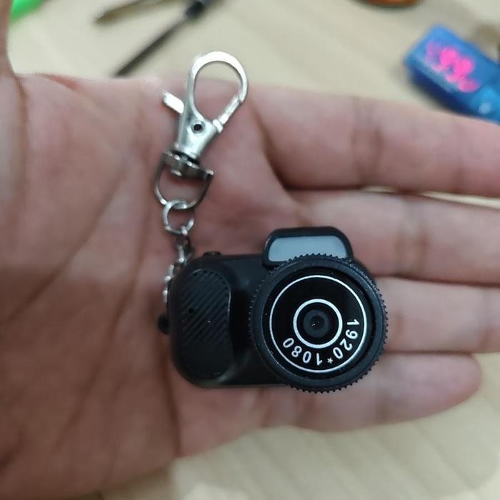 Alat Spy Kamera Pengintai Gantungan Kunci Super Mini Cam DV