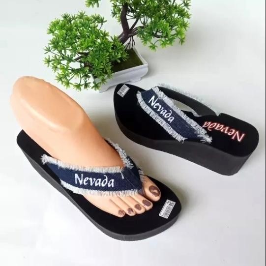 ( Glady ) Wedges Wanita Terbaru/ Sandal Wanita Kekinian/ Sandal Casual