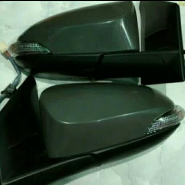 Spion Mobil Sigra Tbk