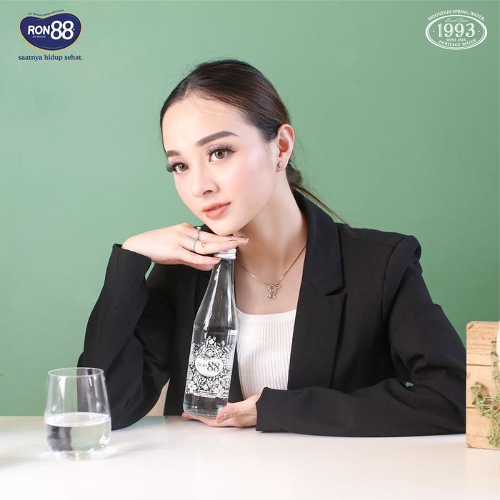 KIRIMhAriYgSama- Ron88 Botol Kaca 330Ml (Isi 12 Botol)