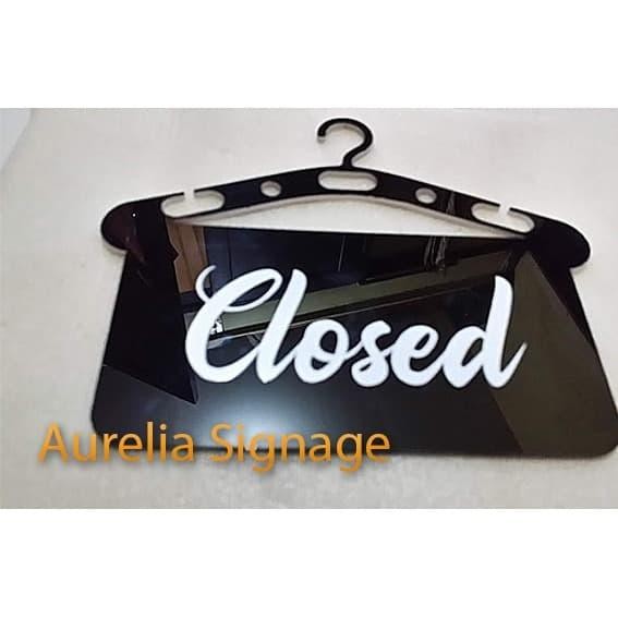 

RAMBU / SIGN OPEN CLOSE