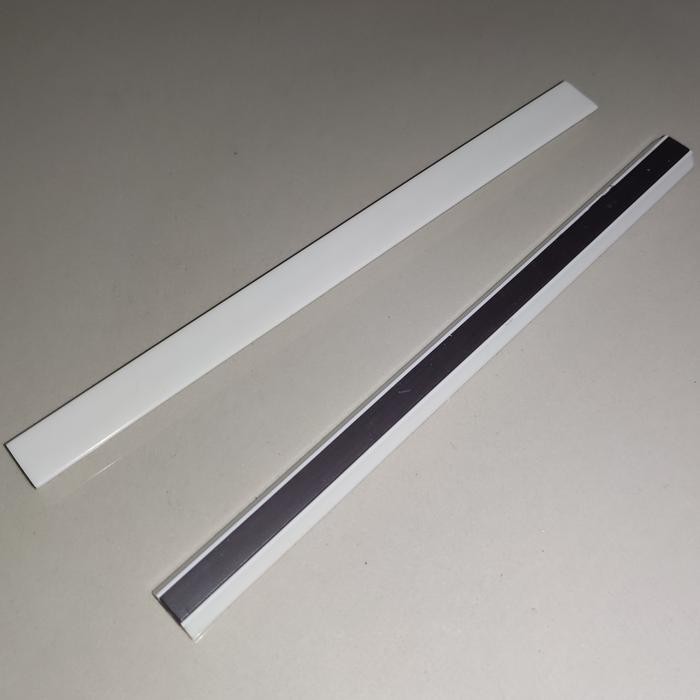 

HOT SALE! 2 Batang Magnet Panjang Penempel Kertas Dokumen DLL 20cm binder quarto