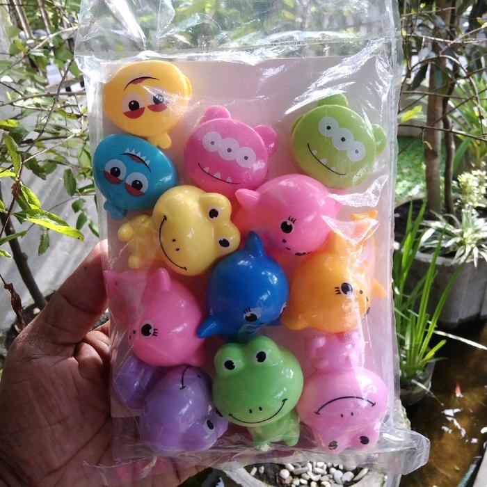 

OJ RAUTAN PENSIL KARAKTER BESAR ISI 12 PCS RANDOM