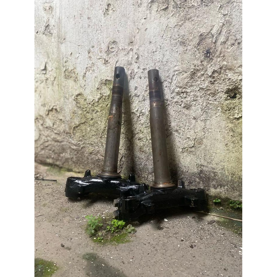 SEGITIGA SHOCK DEPAN  VARIO 125 OLD / NEW  VARIO 150 SECOND ORIGINAL