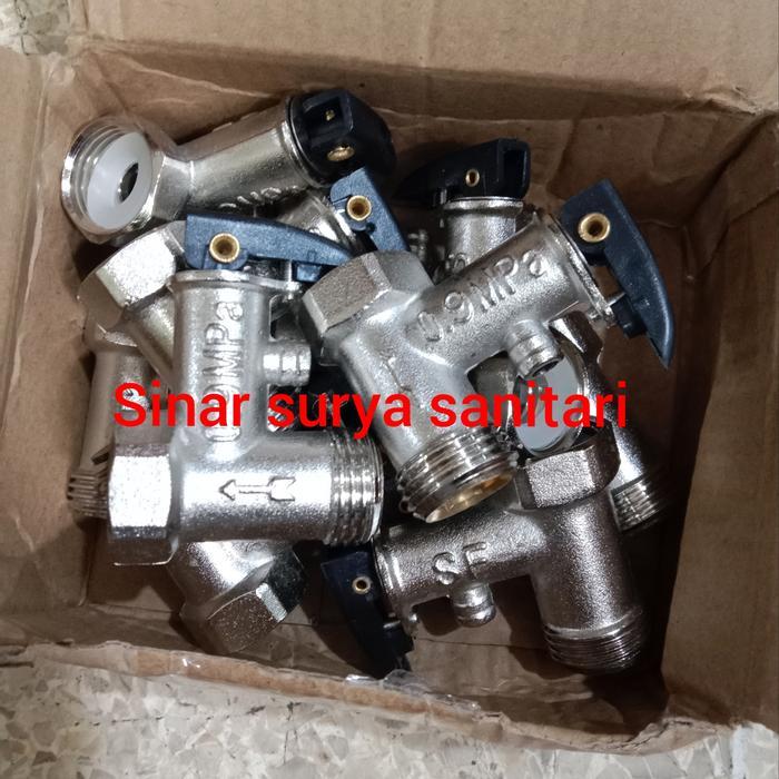 Safety valve water heater / safety valve