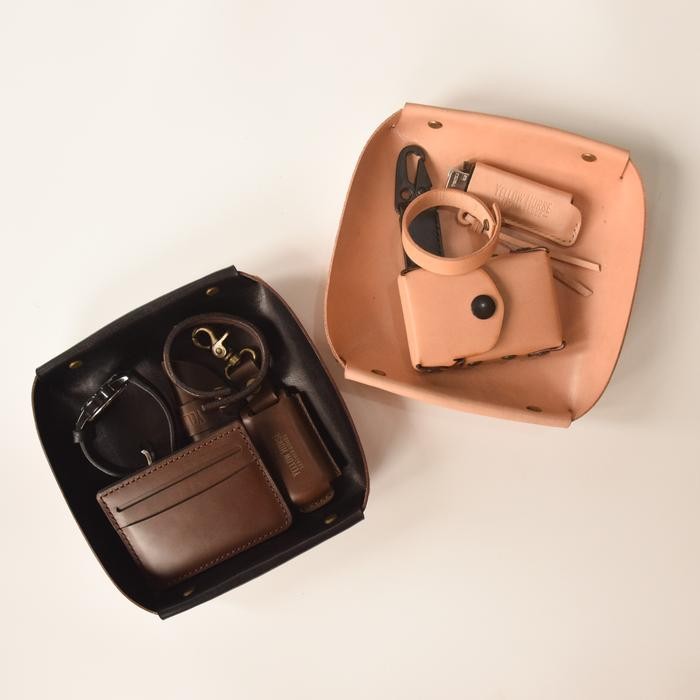 

LEATHER TRAY, WADAH KUNCI