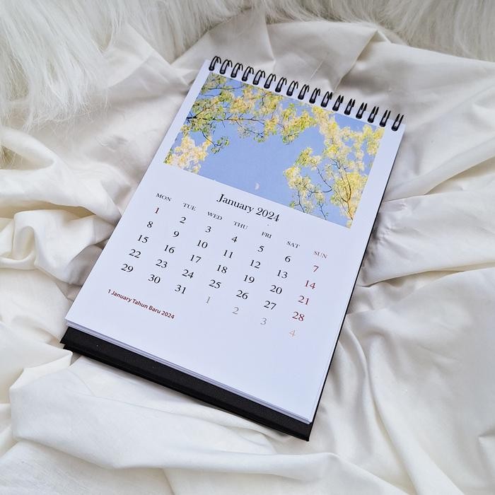 

OJ Kalender Meja Watercolor 02 Flower Premium Aesthetic / Desk Calen