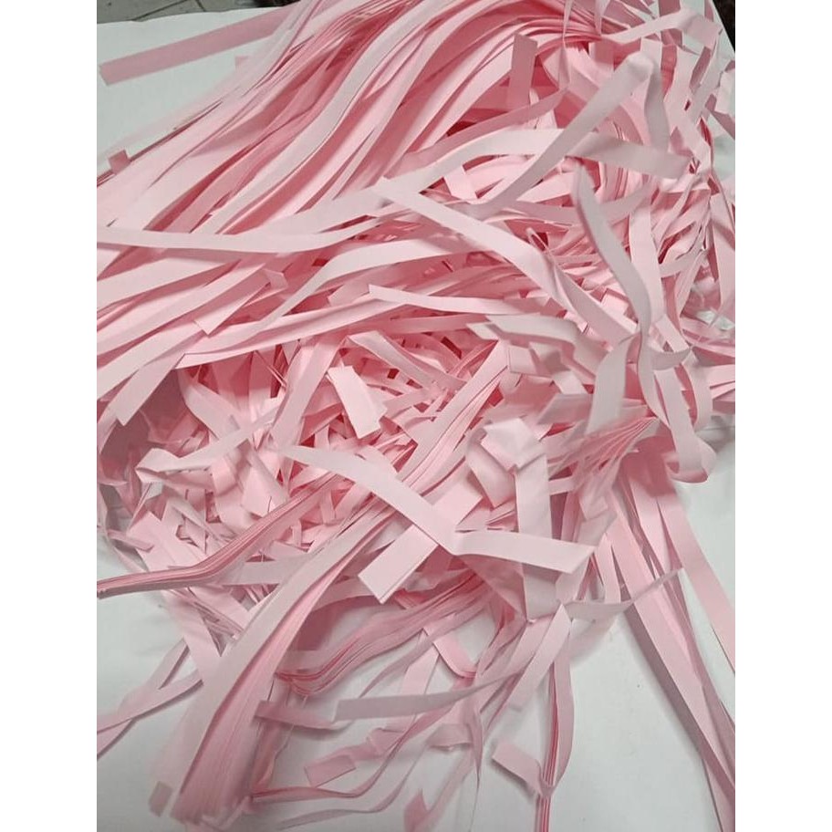 

Kertas cacah/shredded paper/kertas serut warna pink/kg