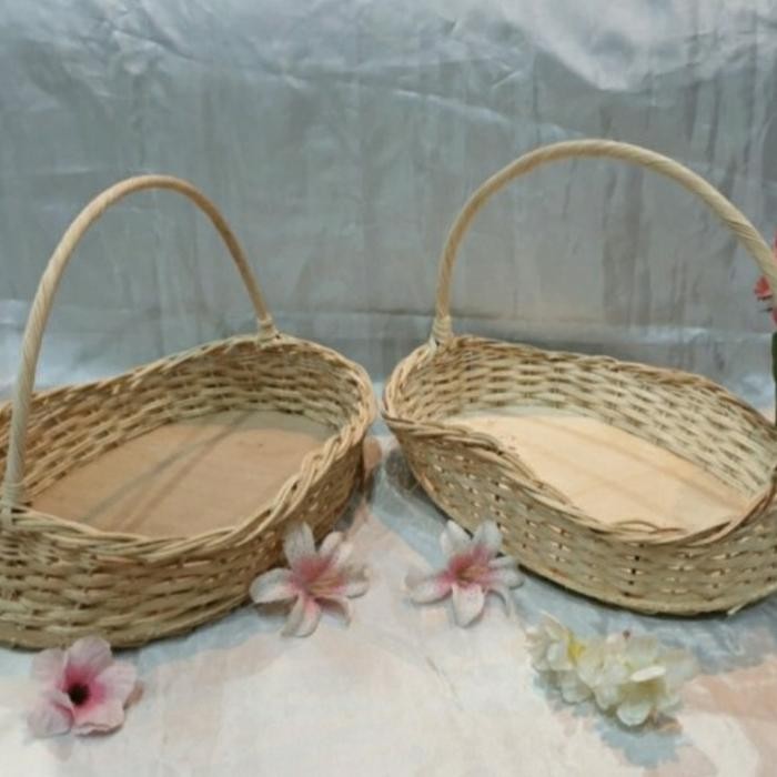 keranjang rotan / keranjang rotan bunga / keranjang rotan buah