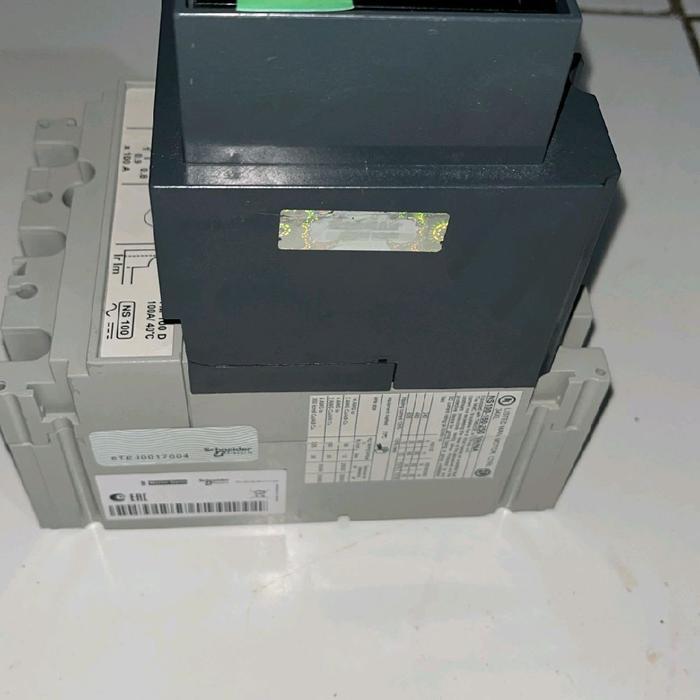 Mccb Merlin Gerin NS100N NS100 N 3P 100A Komplit Motorized Uvr Aux 220