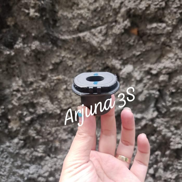 Bushing Gromet Kiri (Oval) Rack Steer Innova, Fortuner Lama