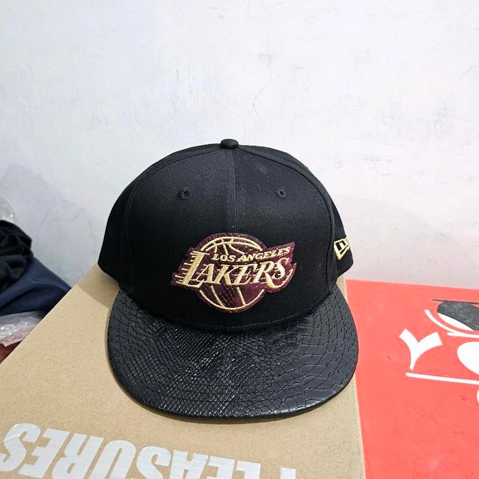 Ready NewEraOriginal9.50 LA Lakers snake skin snapback bnwt