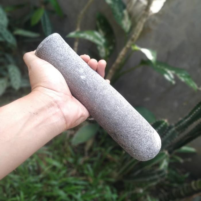 Alu Batu Kali / Tumbukan untuk Lesung aka Lumpang Batu Ukuran 16-22cm