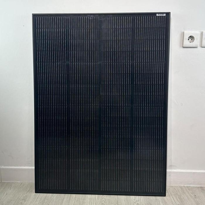 Solana Solar Cell/Panel Surya Black Monocrystalline 12V 150Wp Panel Surya Monokristalin 12V 150Wp