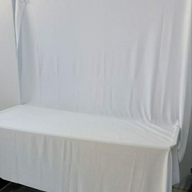 Background kain 3 x 2.5 meter PUTIH