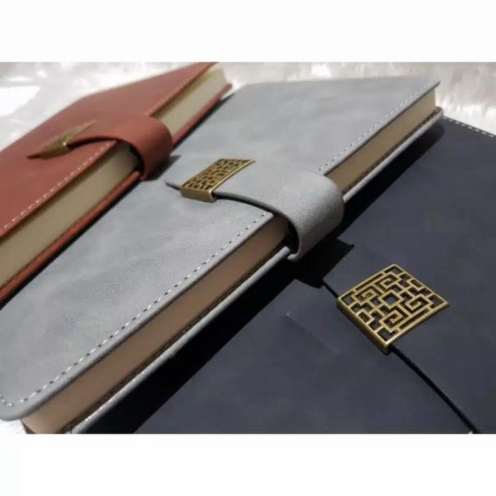 

Terlaris! Ag 06 Agenda Kulit A5 / Buku Catatan / Notebook Kulit Exclusive