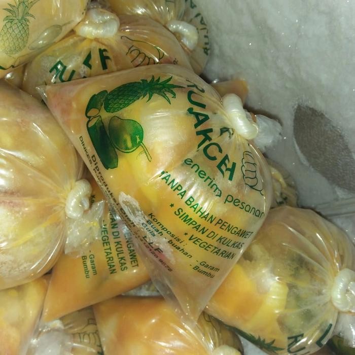 SegArRr- Rujak Aceh Llf. Asli Medan. Rujak Kweni. Enak Fresh Segar.