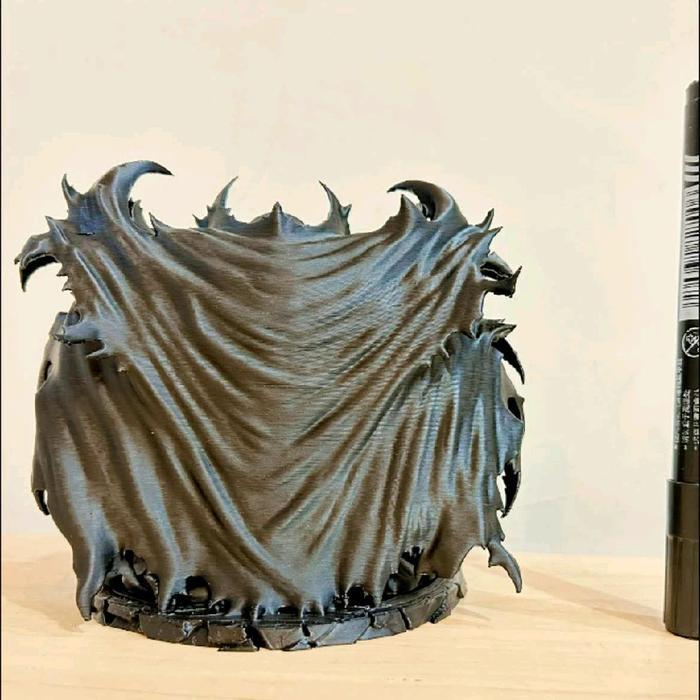 HOT SALE MAINAN ACTION FIGURE SPAWN BUST OF THE COMIC BOOK CHARACTER SPAWN. IT IS DESIGNED TO