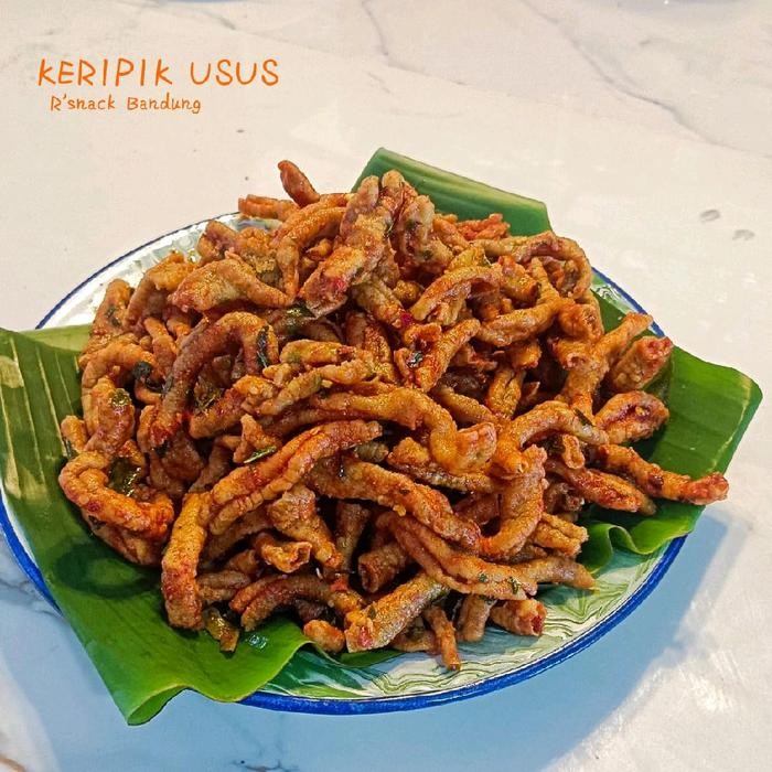 

KERIPIK USUS PEDAS DAUN JERUK 1KG - CAMILAN RENYAH DAN GURIH - SNACKS, KERING, ASIN, CEMILAN