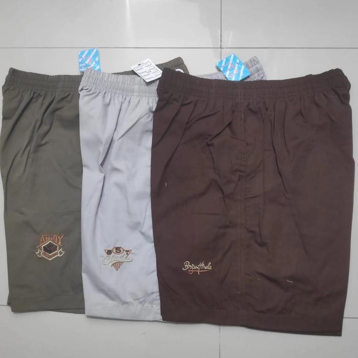 Erigo Collection - Celana Pendek Fit Super Jumbo