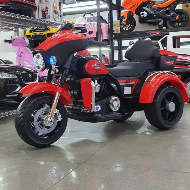 Motor aki anak Harley Davidson