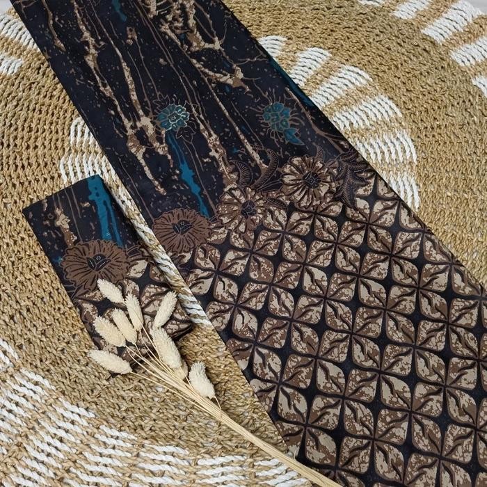 Kain Batik Sogan Remekan Kawung Runtah ( Biru Merah Oren )