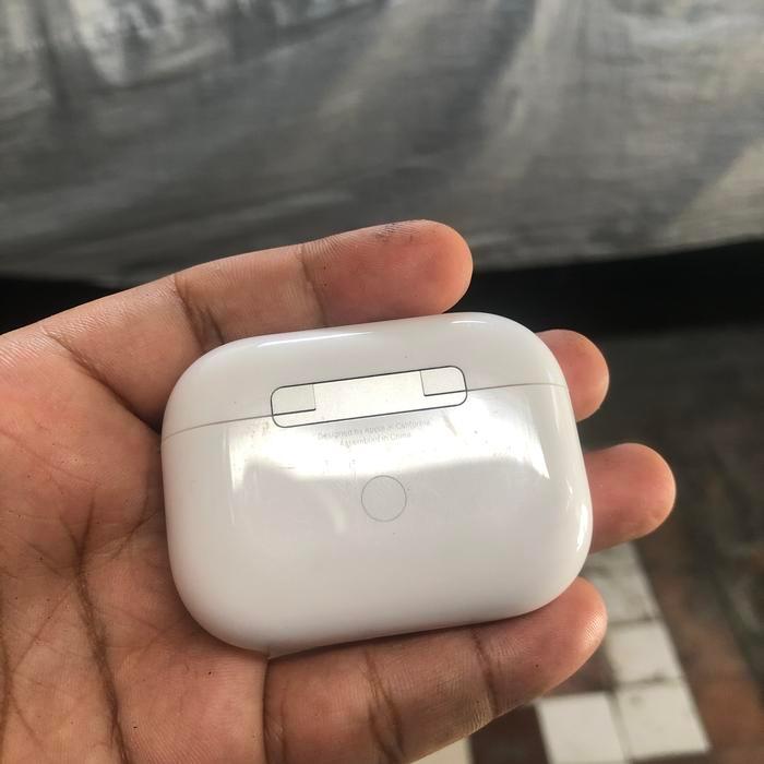 Apple Airpods Pro Charging Case Only