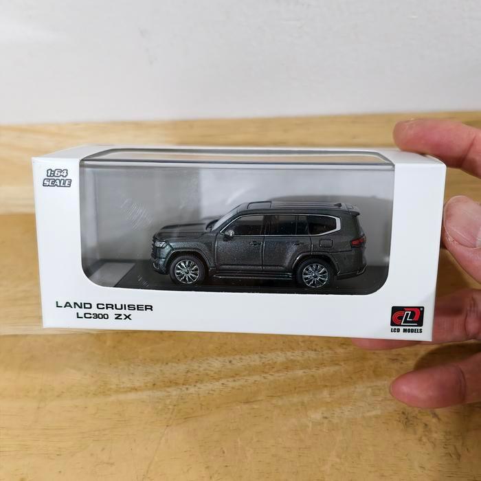 Lcd Models Toyota Land Cruiser Lc300 Zx Grey Diecast Hobby Koleksi Mobil Mainan Mini Scale 1/64
