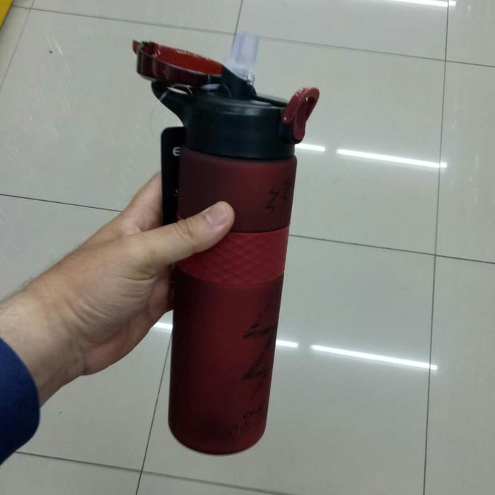 Hemm - Eyun Botol Minum Ukuran Sekitar 800Ml