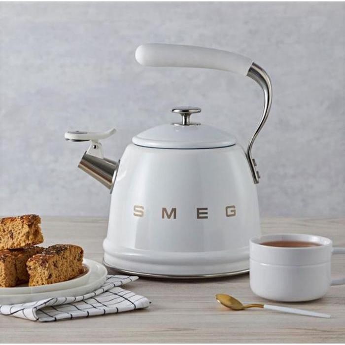 Hemm - Smeg Whistling Kettle Wkf01 - Kettle Stainless Steel