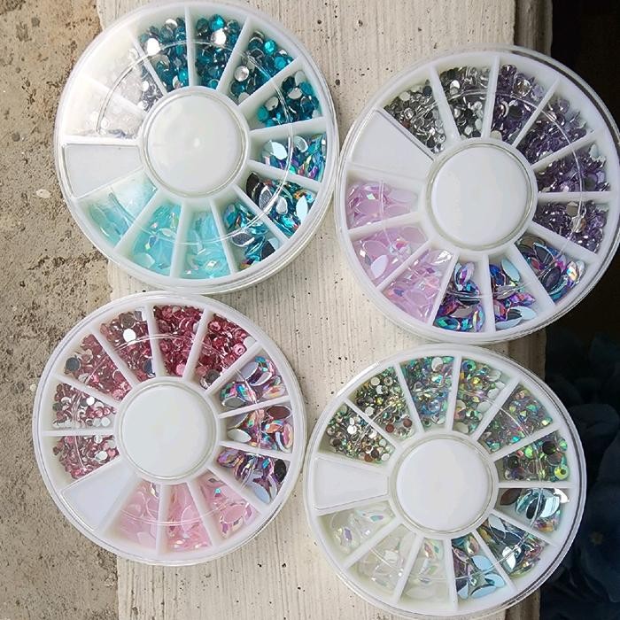 

New GEMS WHEEL LENGKAP WARNA WHITE EFEK RAINBOW