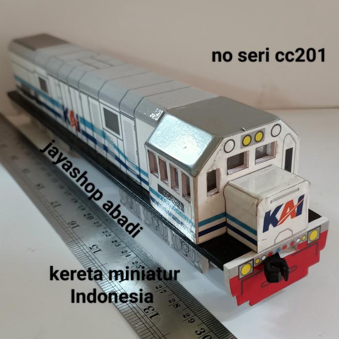 Miniatur Kereta Api Indonesia Cc201 Terbaru