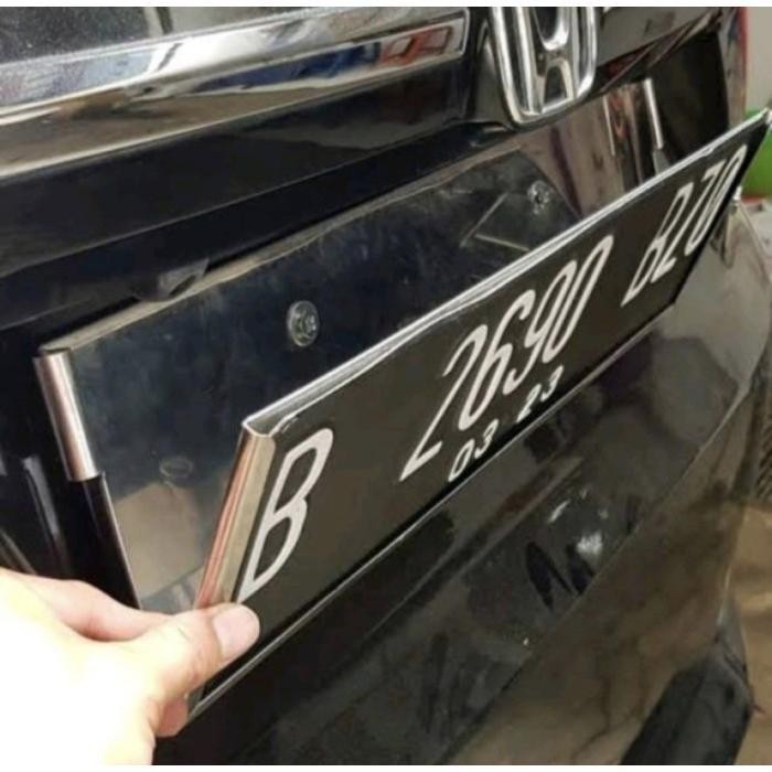 TATAKAN PLAT NOMOR MOBIL DUDUKAN PLAT NOMOR PEJABAT