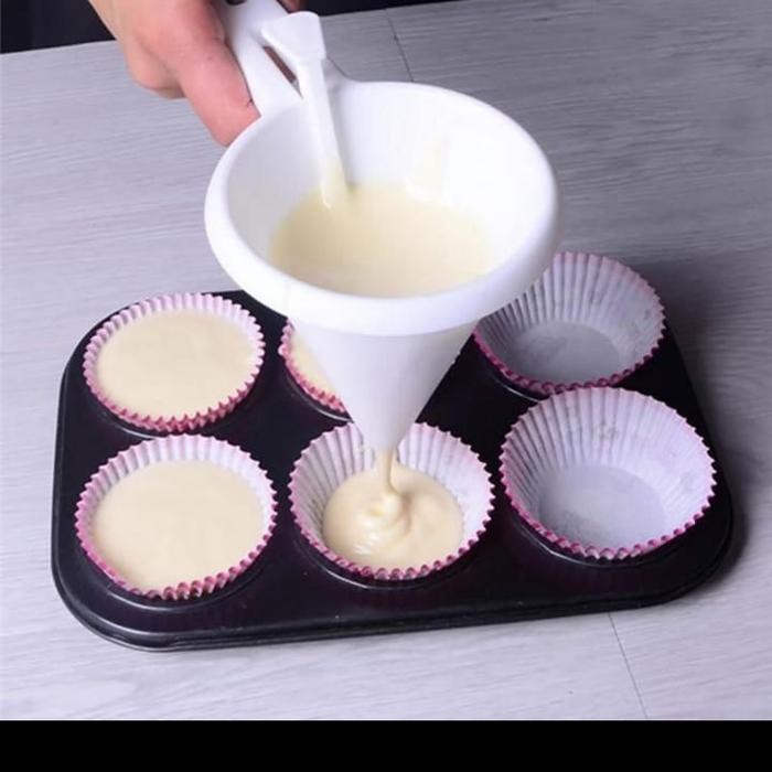 Corong adonan kue muffin/cetakan corong adonan kue